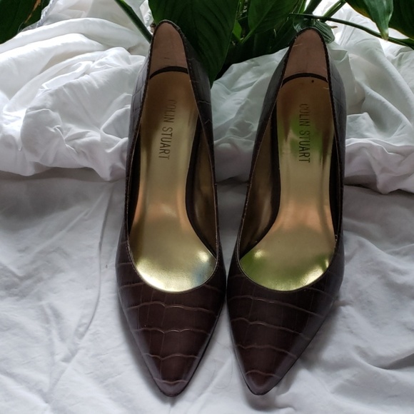 Pumps - Picture 1 of 4